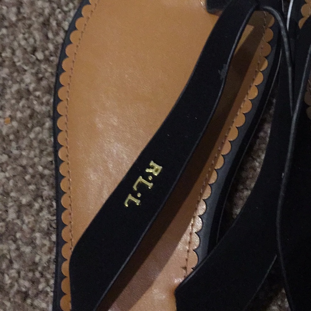 Slippers - Picture 3 of 6